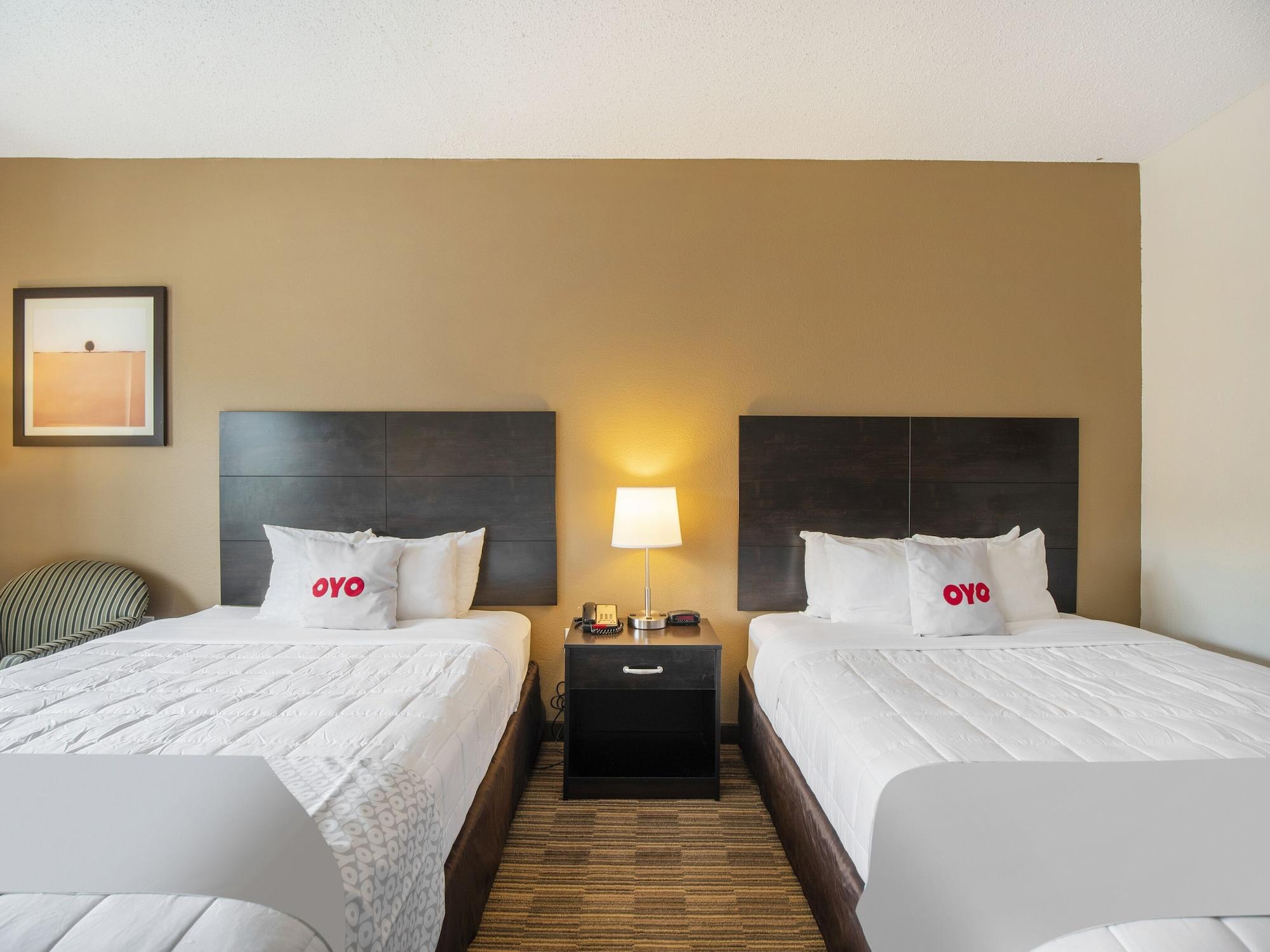 Baymont By Wyndham Houston North Hotel Exterior photo